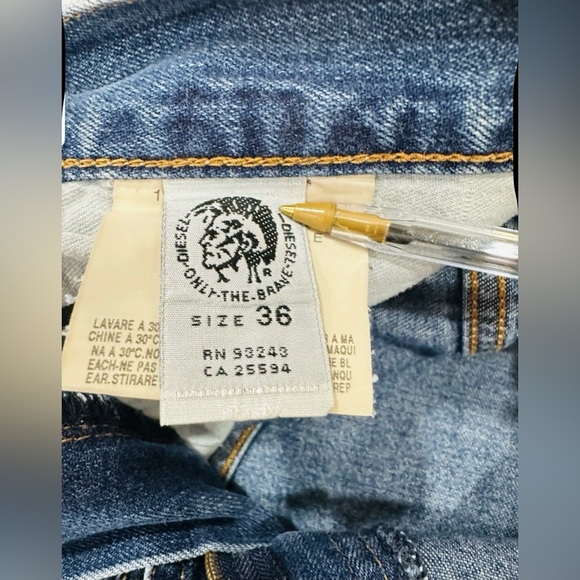 Diesel Kratt Relaxed Straight‎ Medium Wash Designer Jeans Made In Italy 36x31 - Picture 6 of 12